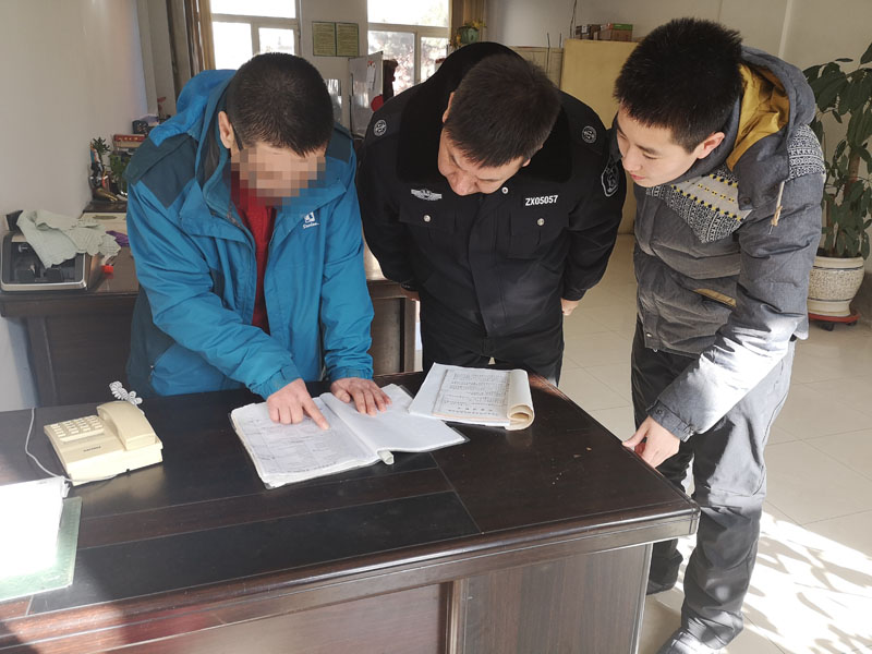 記者跟隨執行干警查找被執行人住所