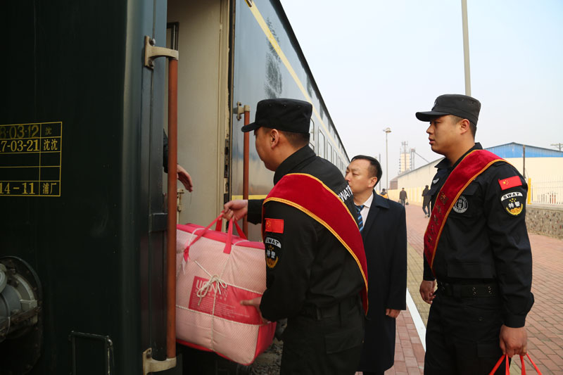 西豐民警志愿服務暖人心1