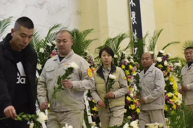 市民自發悼念