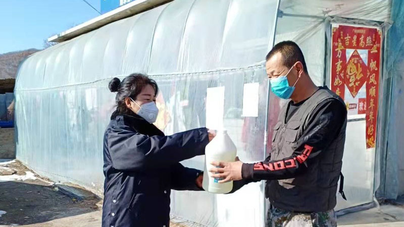 為超市、養殖戶贈送消殺藥品