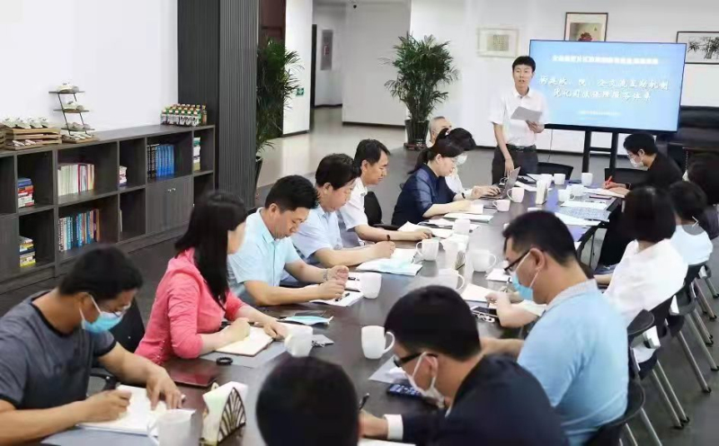 大連經濟技術開發區人民法院聯合大連自貿片區管委會舉辦沙龍活動開展討論交流。
