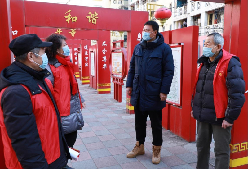 本溪市委政法委機關黨支部主動與社區進行對接