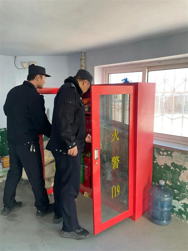 綏中公安戶政大隊組織派出所消防設施檢查